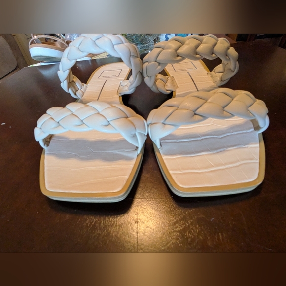 Dolce Vita Braided Flat Sandals. Size 7.5. - Picture 4 of 9